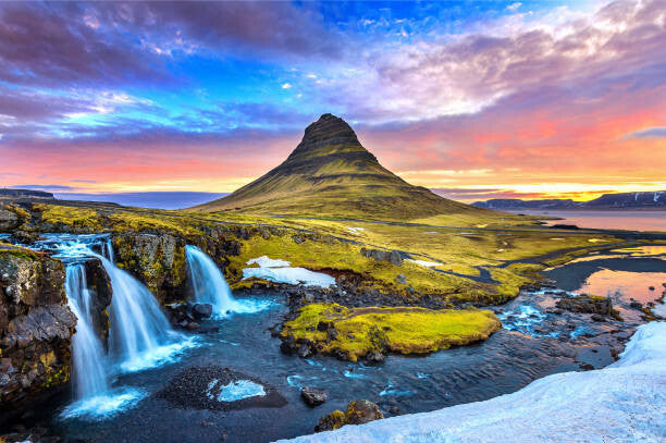 Leinwand Poster, Bilder Kirkjufell at sunrise in Iceland. Beautiful, tawatchaiprakobkit, 90 × 60 cm