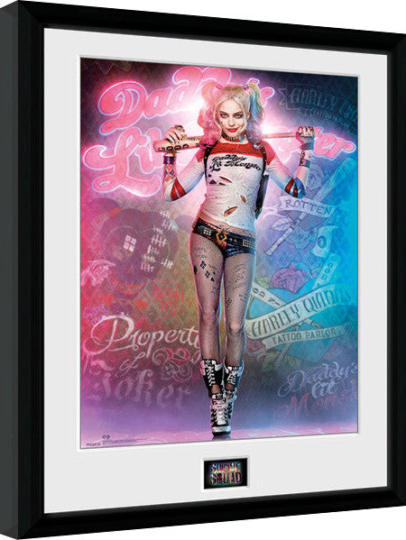 Suicide Squad - Suicide Squad - Harley Quinn Stand Gerahmte Poster, Bilder, 30 × 40 cm