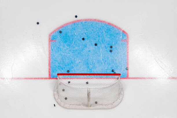 Leinwand Poster, Bilder Hockey Net with Pucks from Above, Jacob Kupferman, 90 × 60 cm