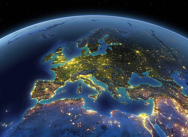 Leinwand Poster, Bilder Earth at night Europe, Matthias Kulka, 90 × 65 cm