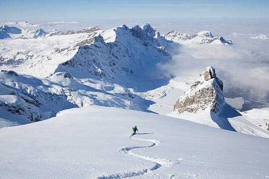 Leinwand Poster, Bilder Off-piste skier in powder snow, Geir Pettersen, 90 × 60 cm