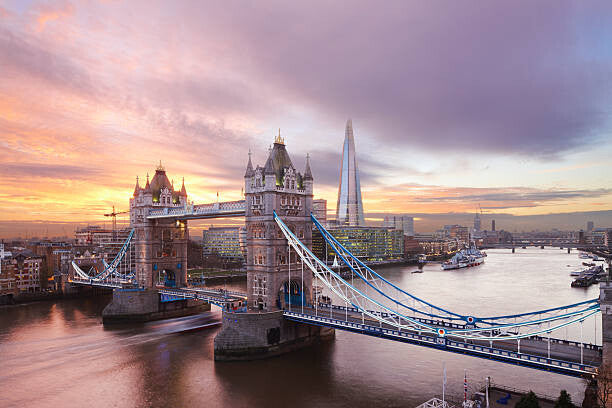 Leinwand Poster, Bilder Tower Bridge and The Shard at sunset, London, Laurie Noble, 90 × 60 cm