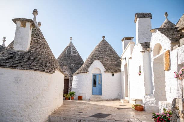 Leinwand Poster, Bilder Traditional Apulian Trulli houses. Apulia, Italy, Stefan Cristian Cioata, 90 × 60 cm