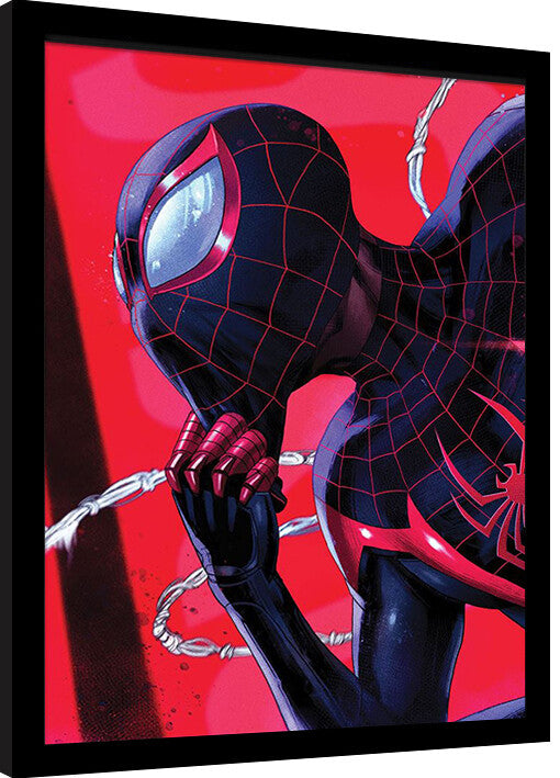 Spider-Man - Red Background Gerahmte Poster, Bilder, 34.3 x 44.5 cm