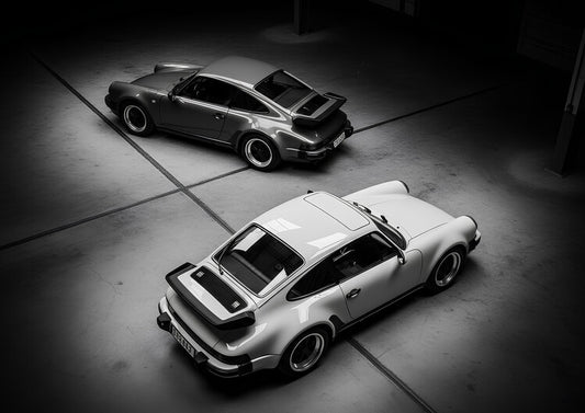 Leinwand Poster, Bilder Porsche 911 Turbo Pair in Garage - Monochrome Classic Cars, 90 × 65 cm