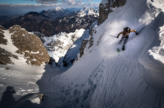 Leinwand Poster, Bilder Drop into couloir, Sandi Bertoncelj, 90 × 60 cm