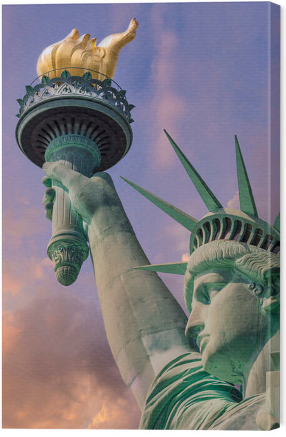 Leinwand Poster, Bilder NEW YORK CITY Statue of Liberty at sunset, Melanie Viola, 40 × 60 cm
